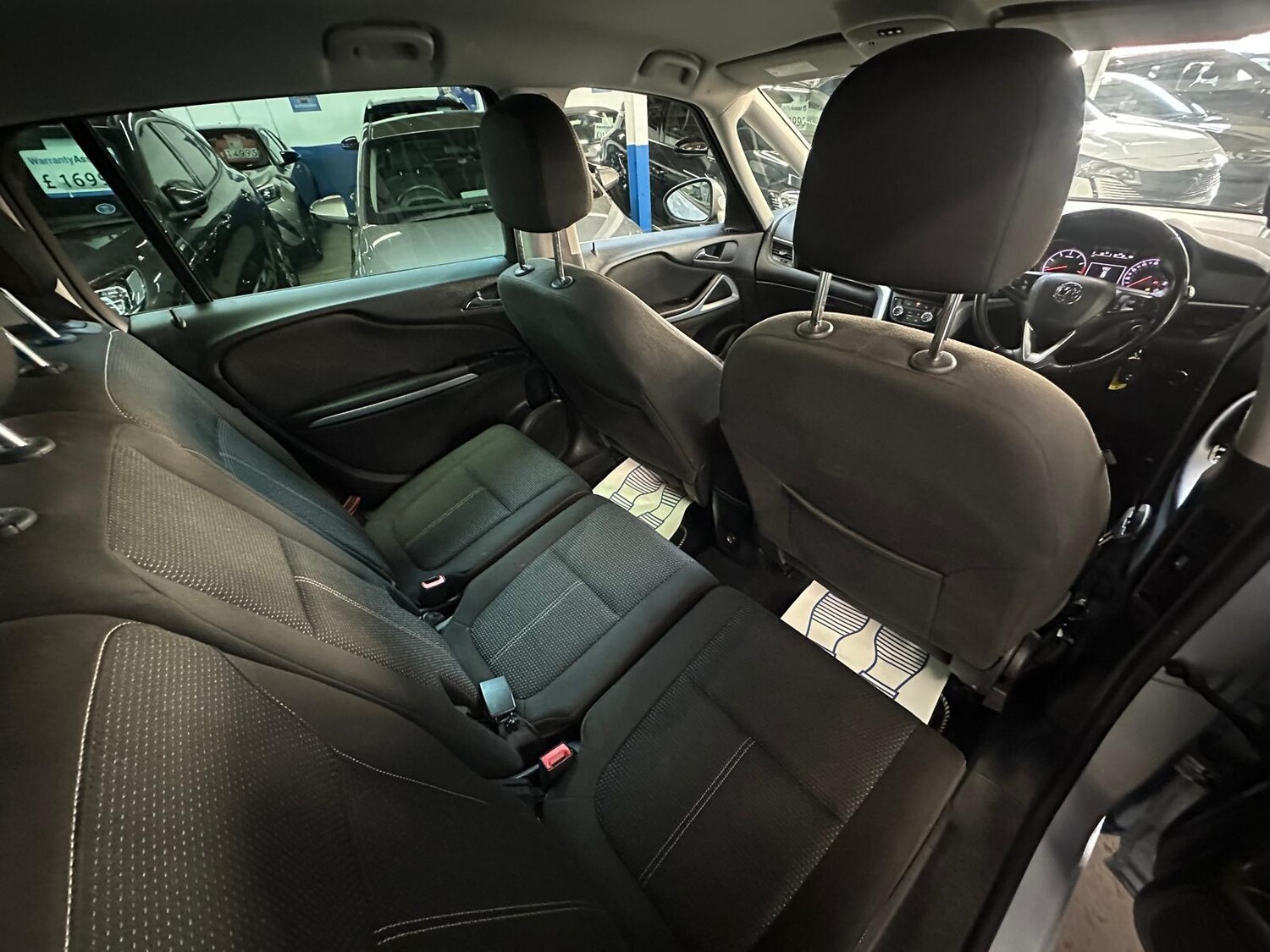 Used Vauxhall Zafira Tourer 2017 for sale - 76307551: Photo 31