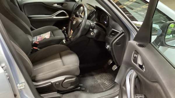 Used Vauxhall Zafira 2017 for sale - 76307551: Photo 9