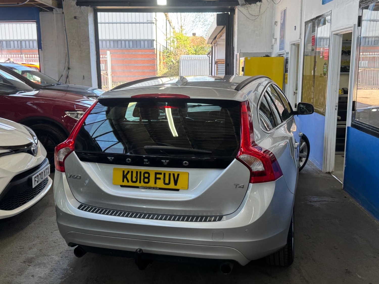 Used Volvo V60 2018 for sale - 78157777: Photo 12