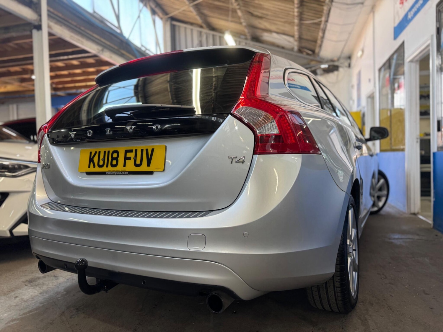 Used Volvo V60 2018 for sale - 78157777: Photo 13