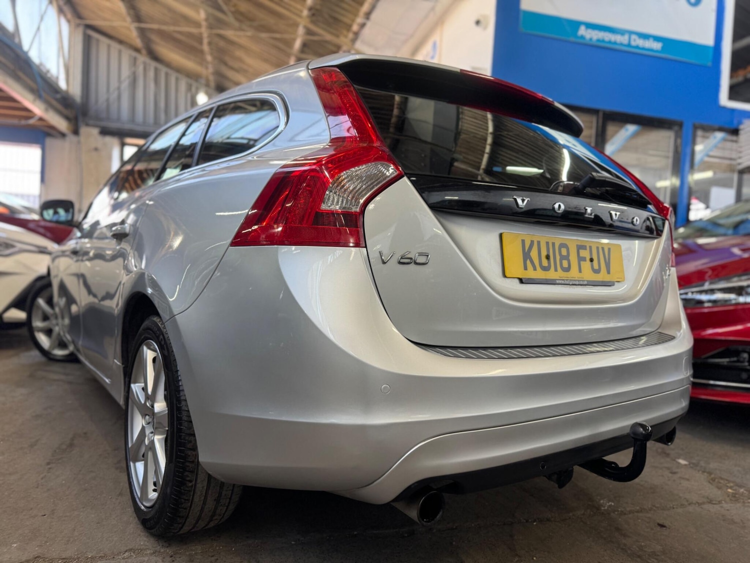 Used Volvo V60 2018 for sale - 78157777: Photo 17
