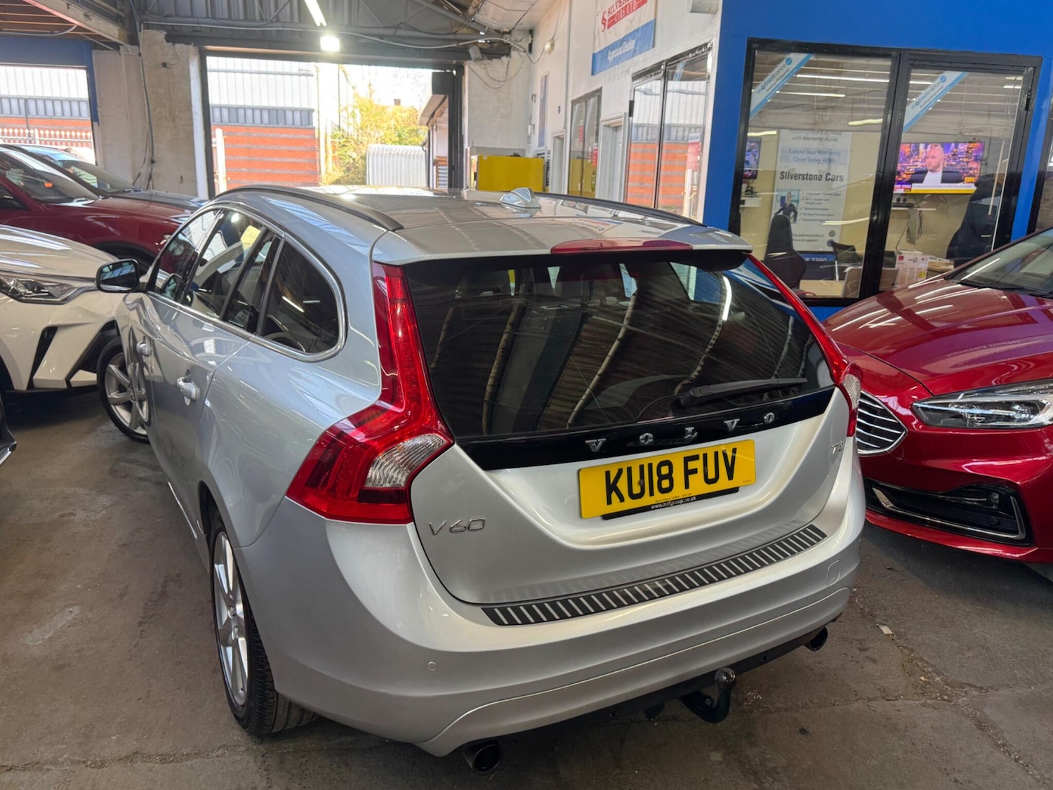 Used Volvo V60 2018 for sale - 78157777: Photo 18