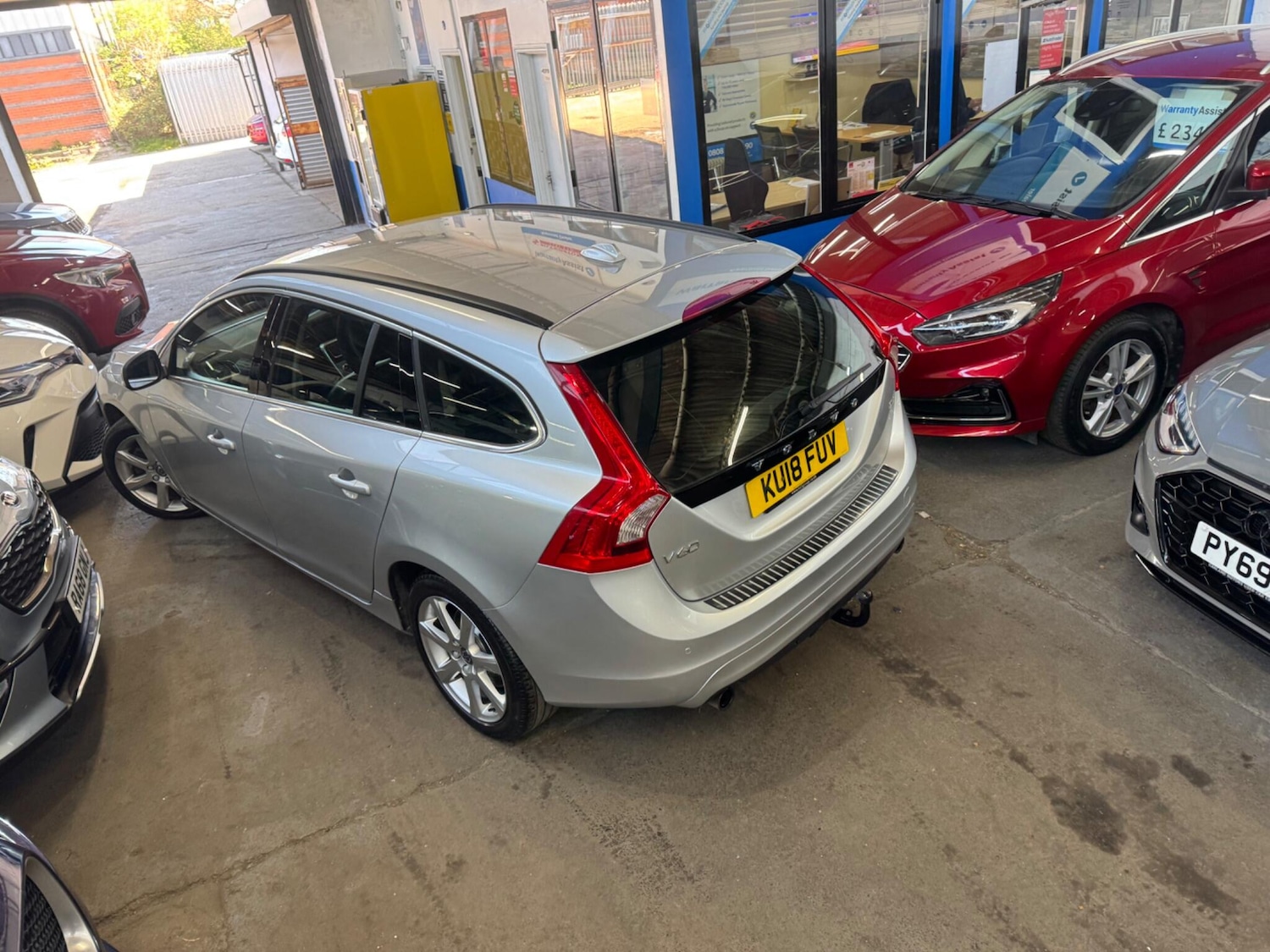 Used Volvo V60 2018 for sale - 78157777: Photo 19