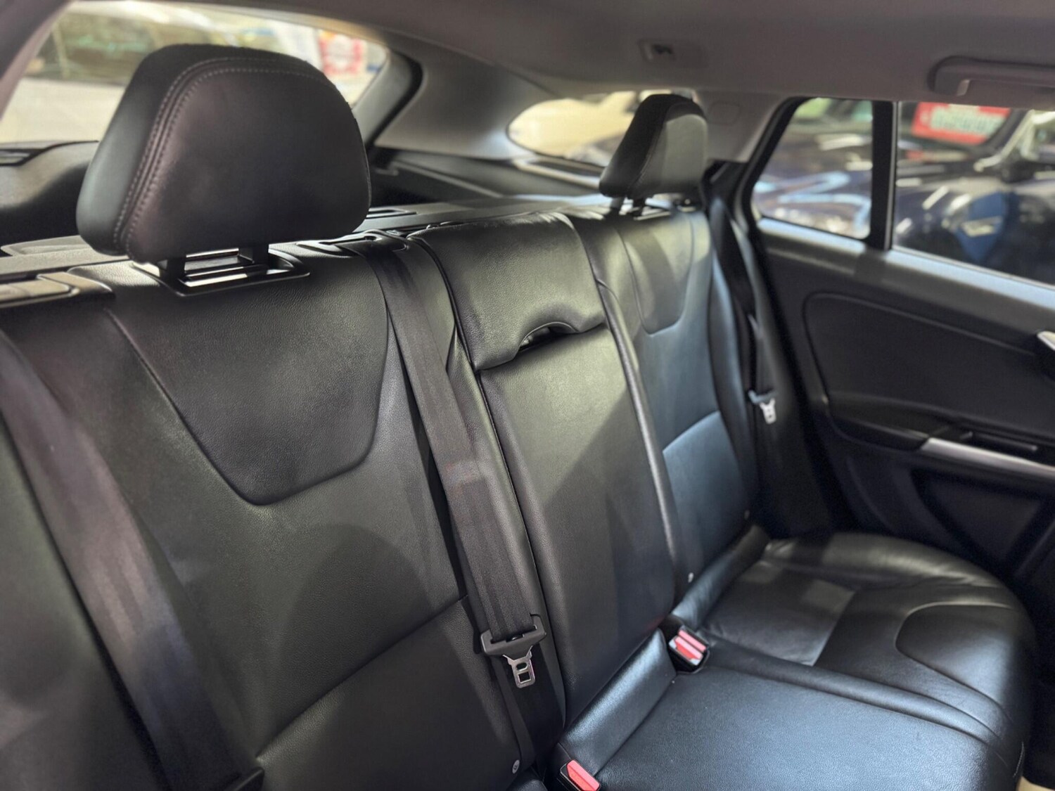 Used Volvo V60 2018 for sale - 78157777: Photo 30