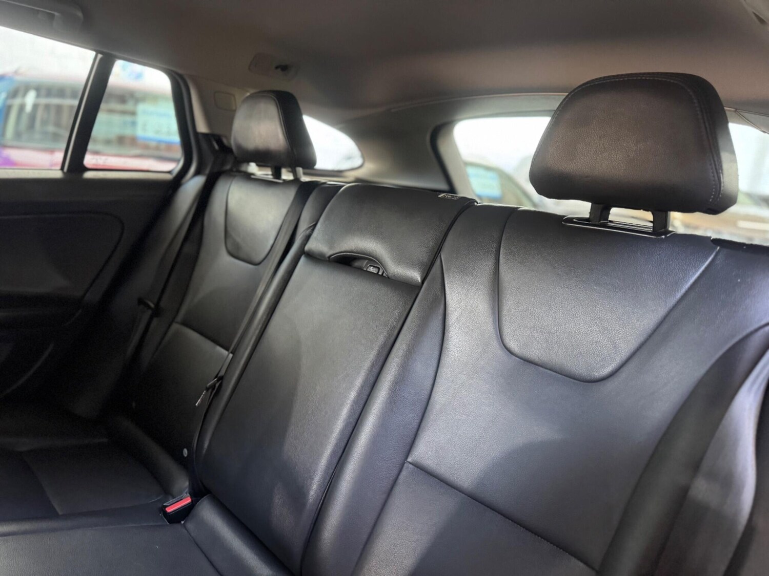 Used Volvo V60 2018 for sale - 78157777: Photo 31