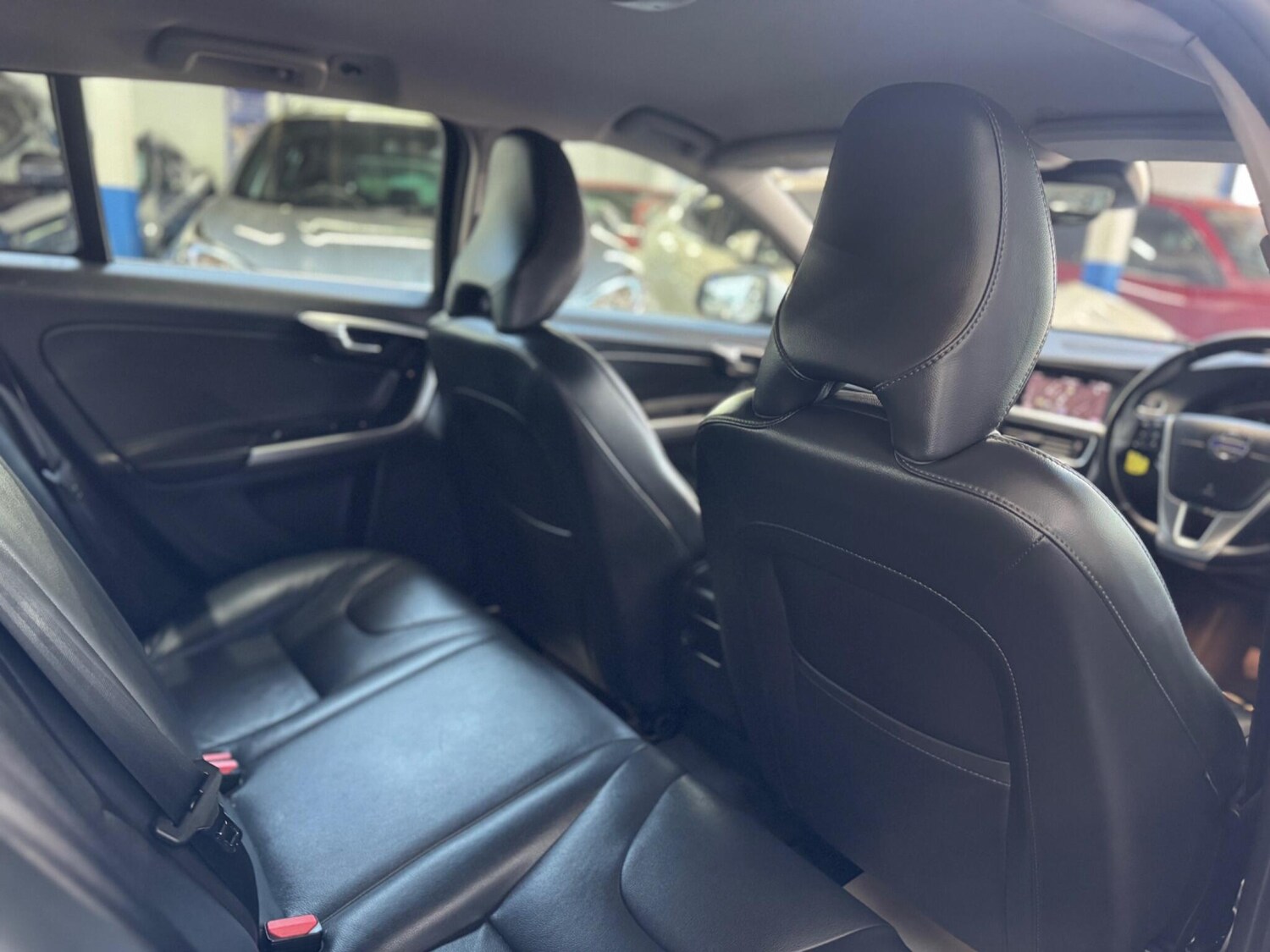 Used Volvo V60 2018 for sale - 78157777: Photo 33