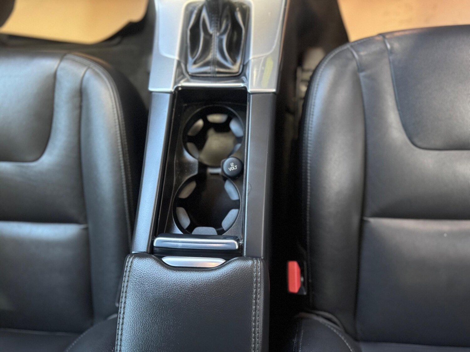 Used Volvo V60 2018 for sale - 78157777: Photo 39