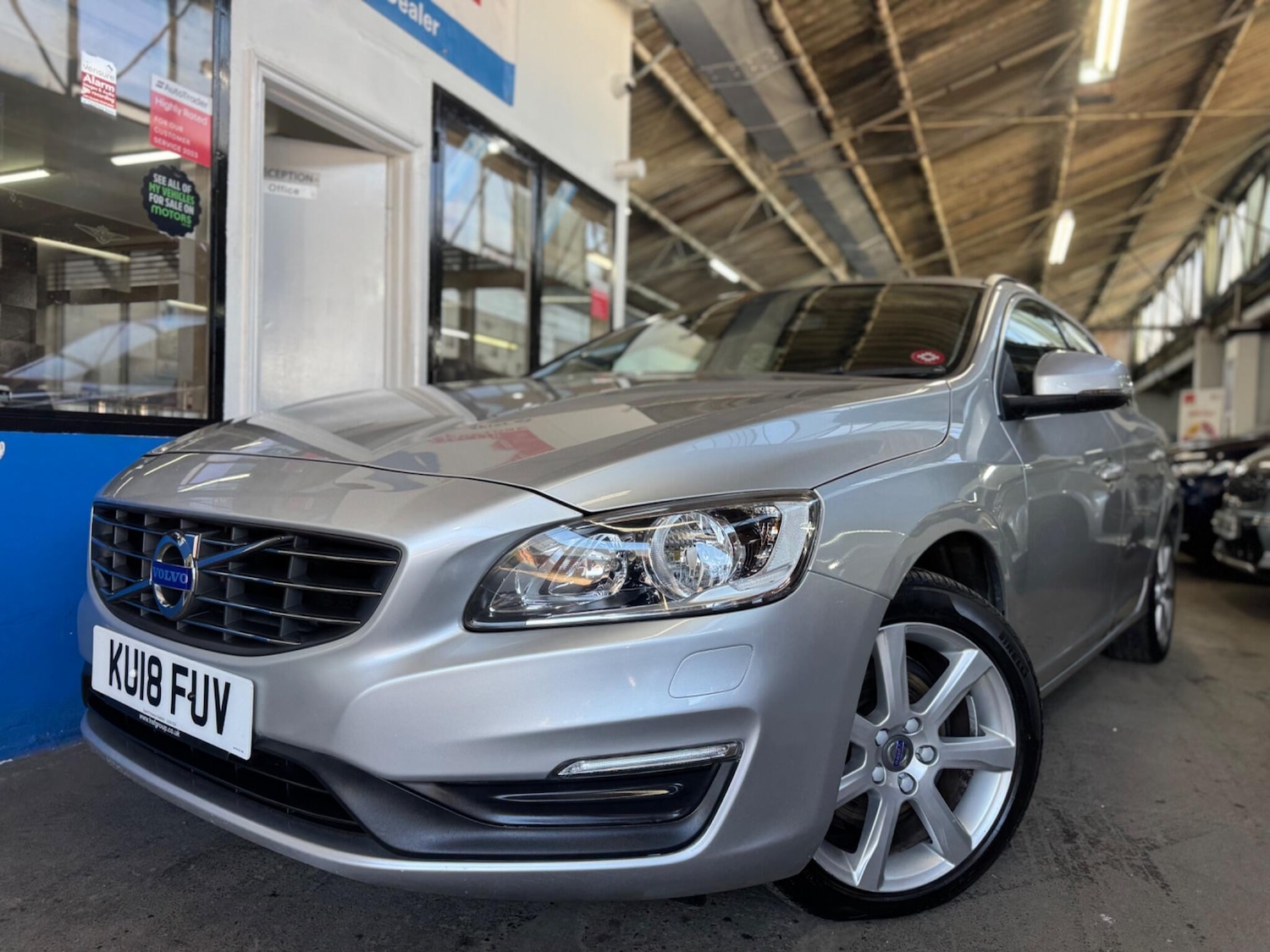 Used Volvo V60 2018 for sale - 78157777: Photo 9