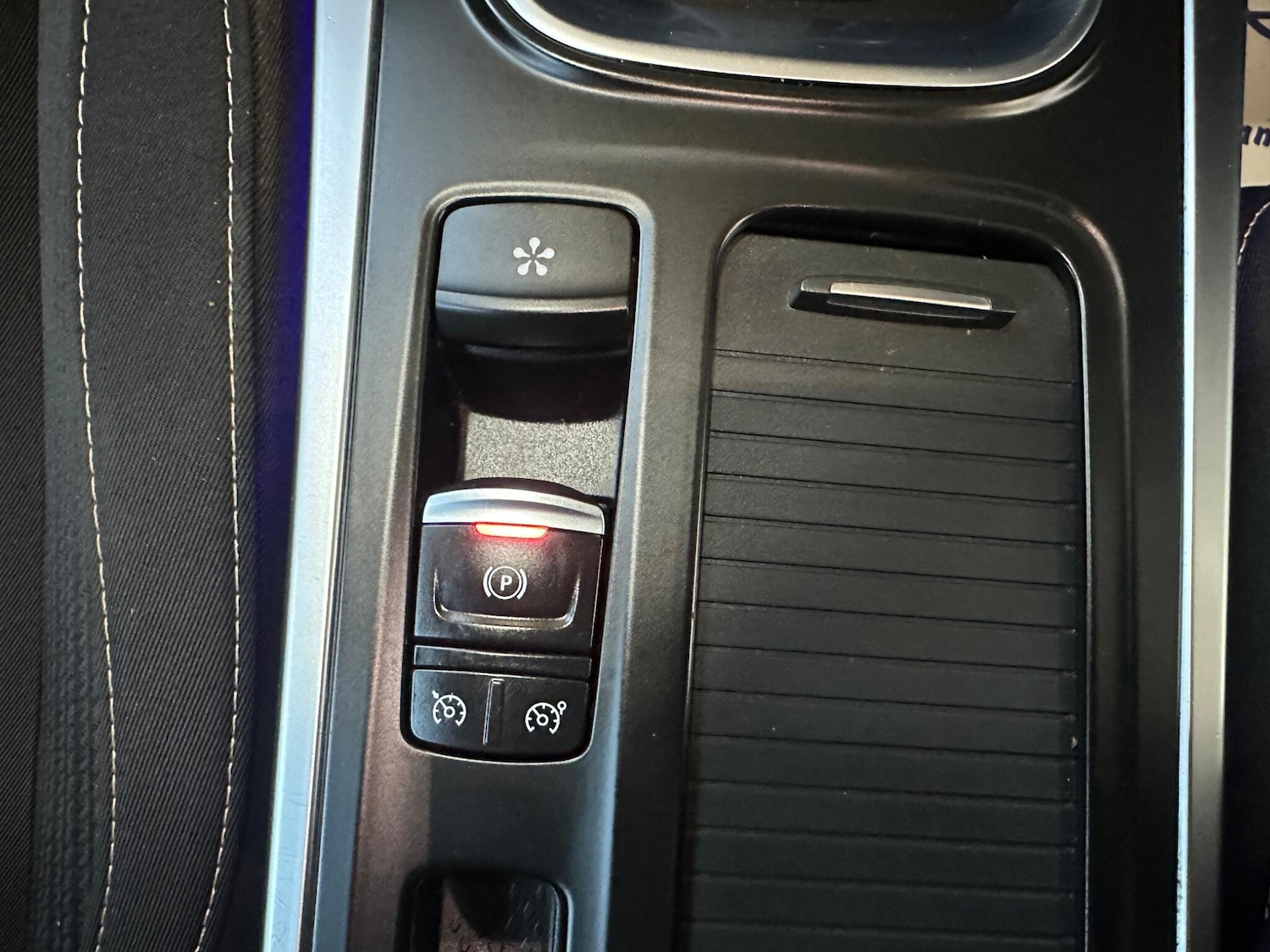 Used Renault Megane 2018 for sale - 77925994: Photo 22