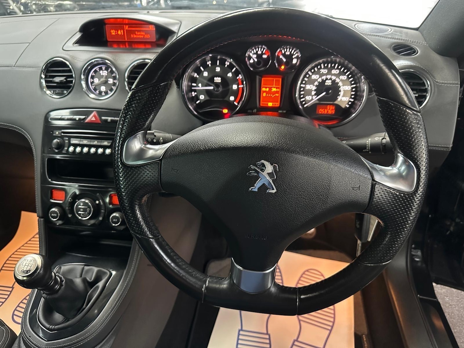 Used Peugeot RCZ 2013 for sale - 76802299: Photo 15