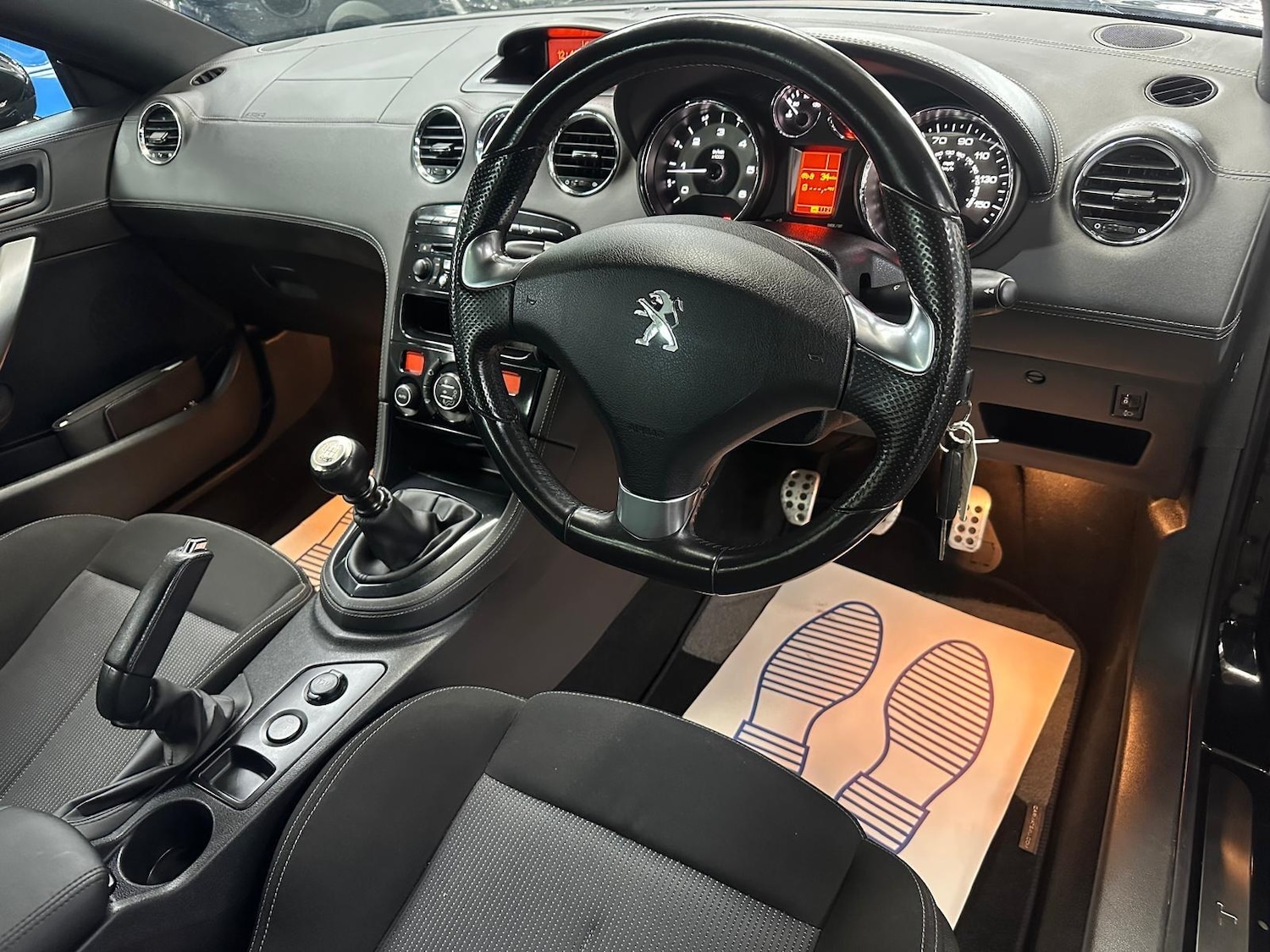 Used Peugeot RCZ 2013 for sale - 76802299: Photo 17