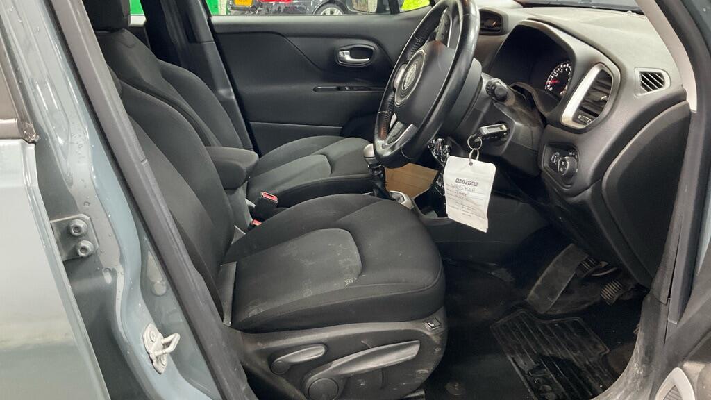 Used Jeep Renegade 2015 for sale - 76136805: Photo 9