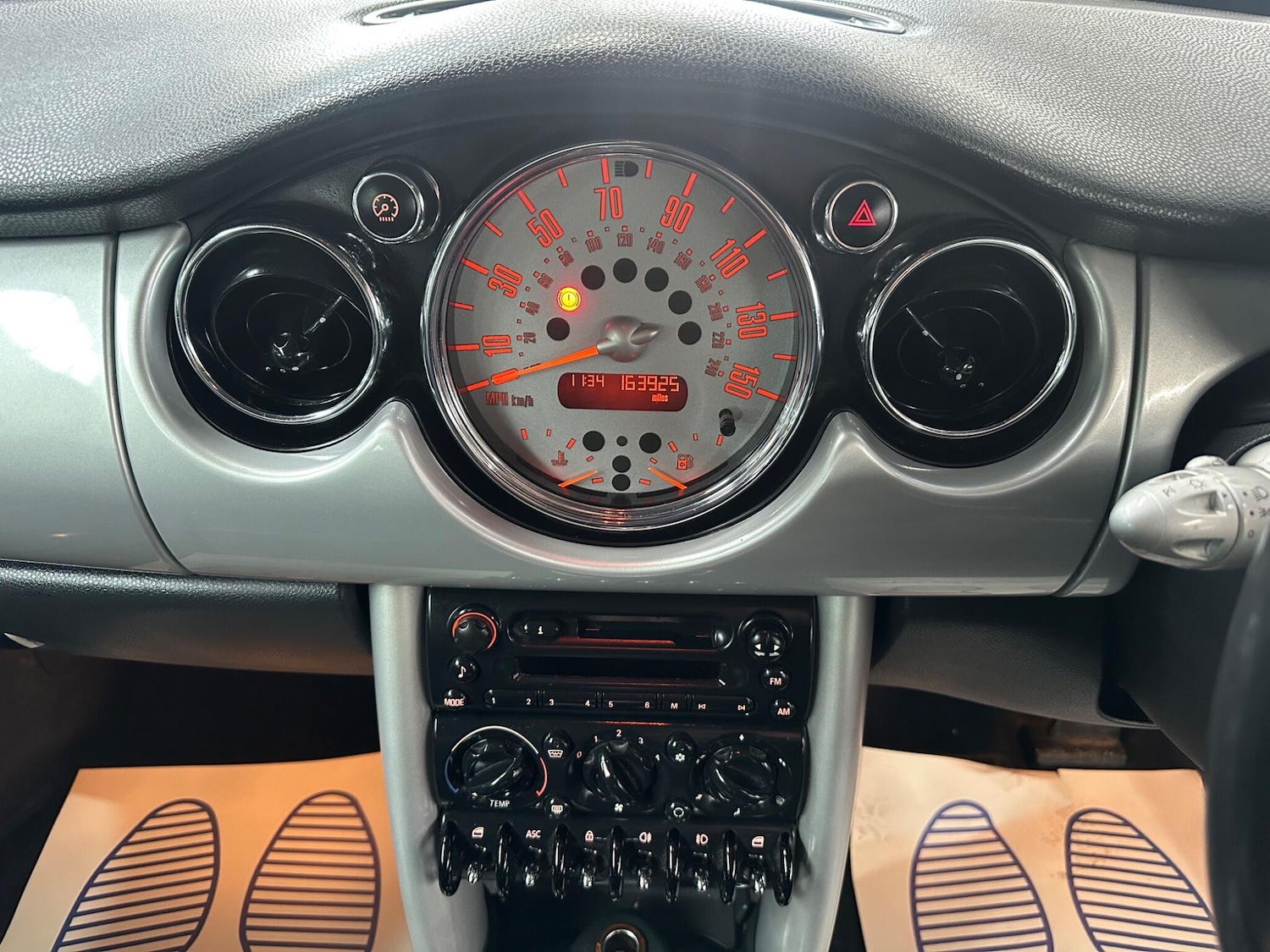 Used MINI Hatch 2004 for sale - 77909586: Photo 17