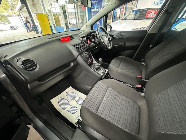 Used Vauxhall Meriva 2015 for sale - 76260214: Photo 8