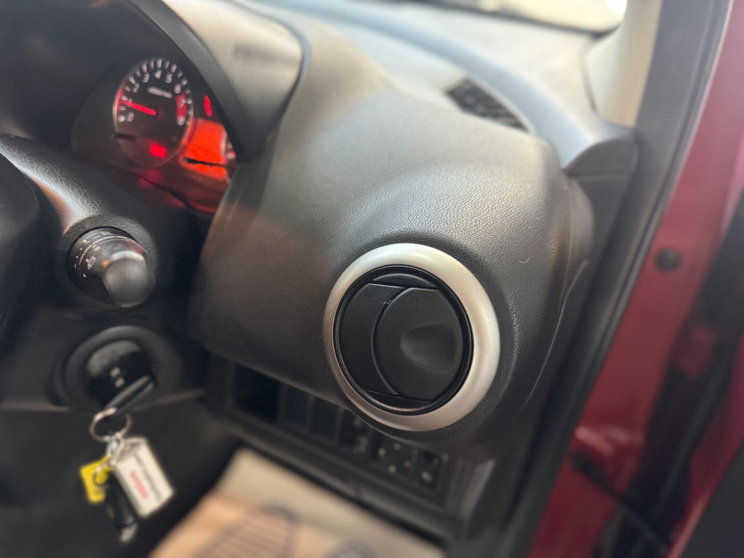 Used Nissan Note 2010 for sale - 76360563: Photo 29