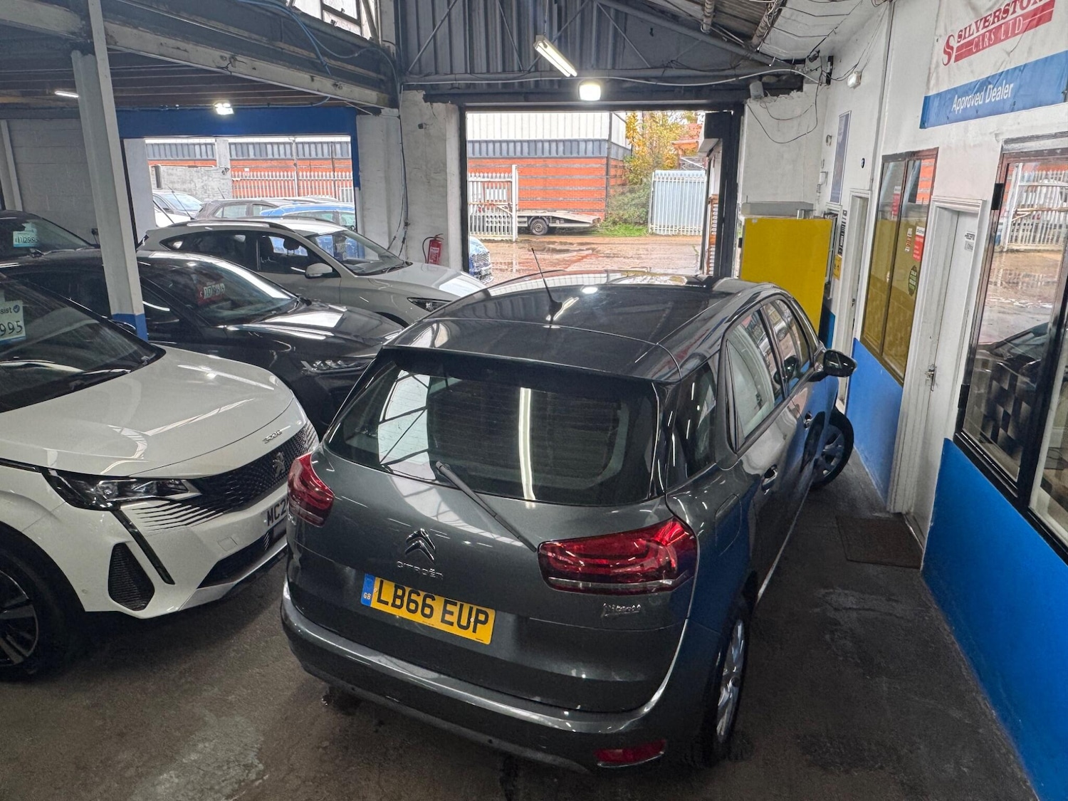 Used Citroen C4 Picasso 2017 for sale - 76485277: Photo 14