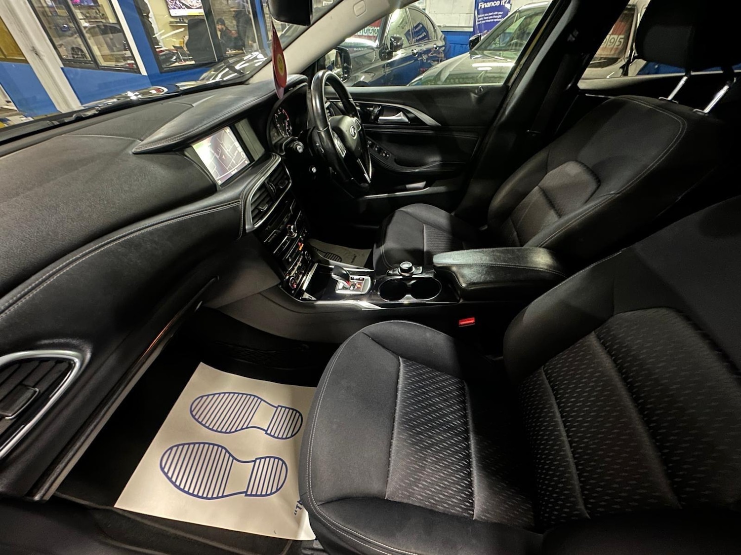 Used Infiniti Q30 2017 for sale - 77704812: Photo 16