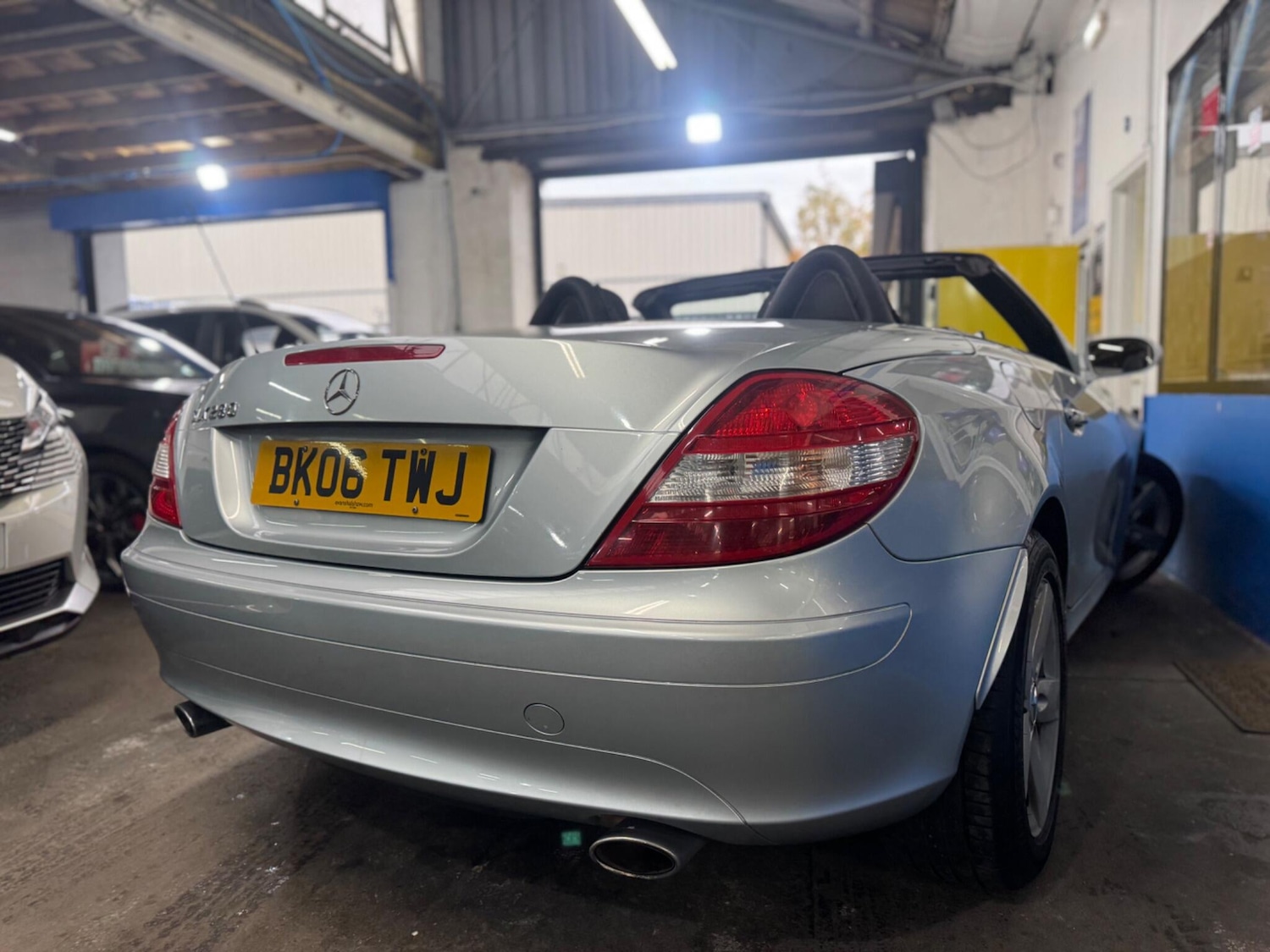 Used Mercedes-Benz SLK 2006 for sale - 76499353: Photo 12