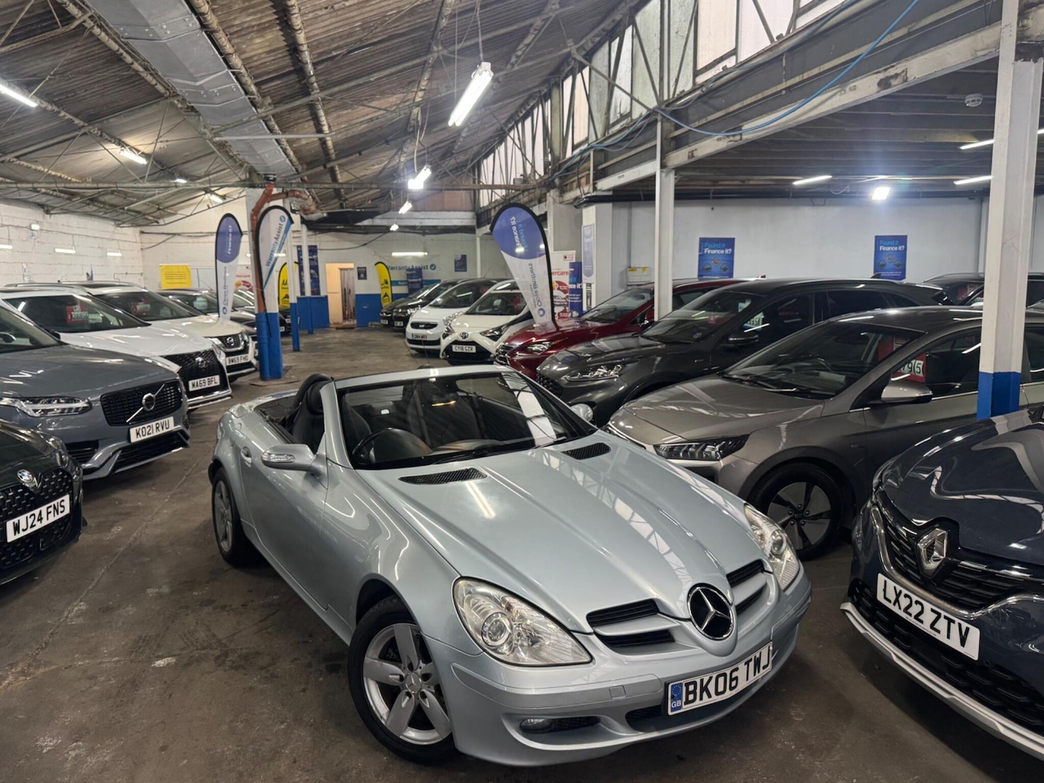Used Mercedes-Benz SLK 2006 for sale - 76499353: Photo 2