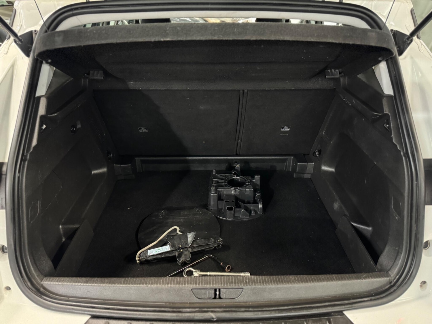 Used Vauxhall Grandland X 2018 for sale - 77143008: Photo 24