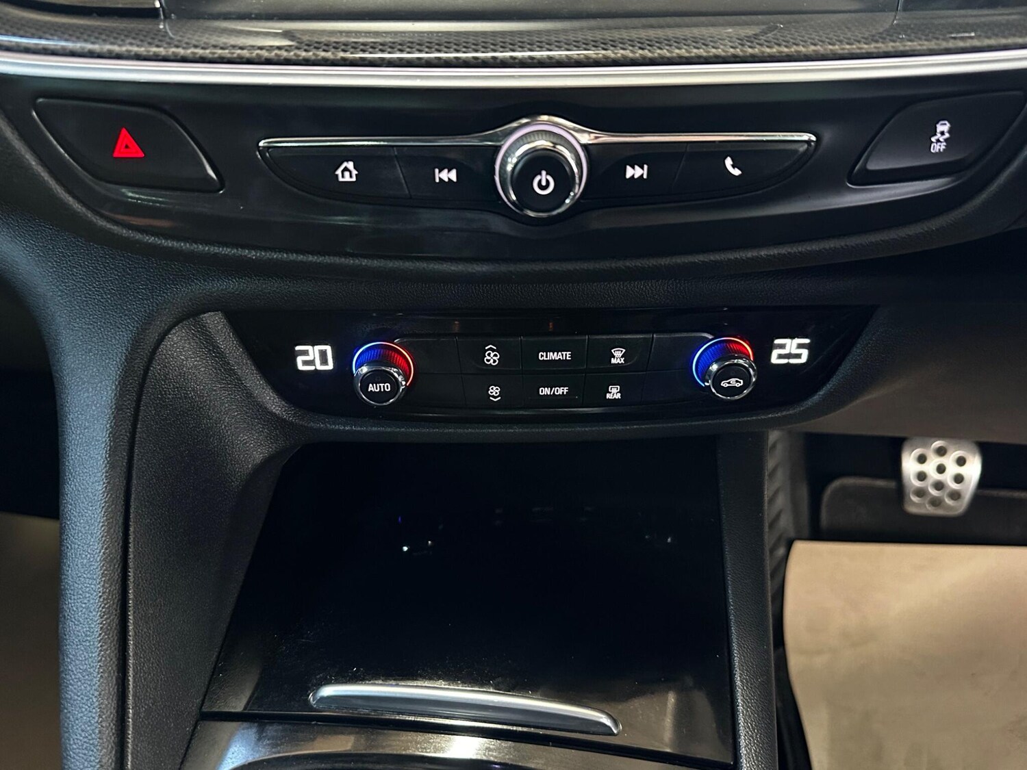 Used Vauxhall Insignia for sale - 78156578: Photo 24