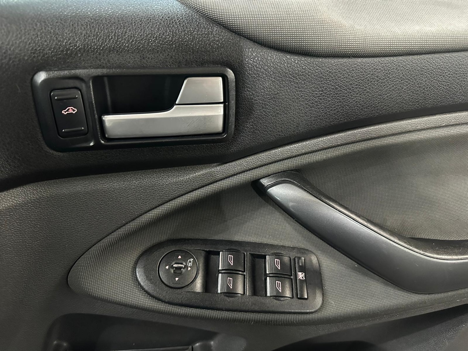 Used Ford Kuga 2009 for sale - 76592720: Photo 37