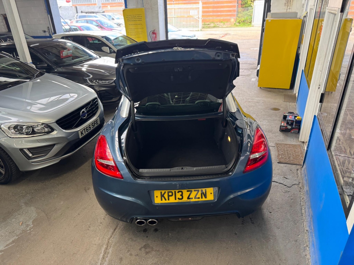 Vehicle 29
