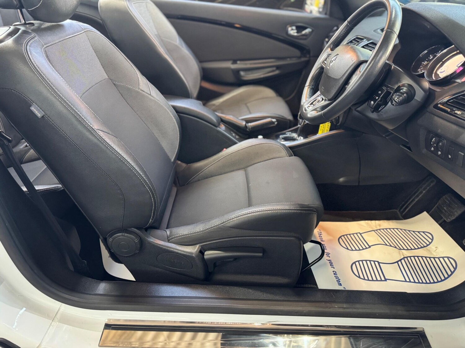 Used Renault Megane for sale - 77723731: Photo 32