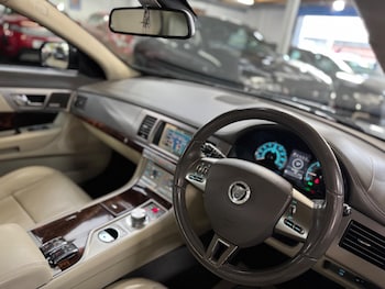 Used Jaguar XF 2011 for sale - 79601946: Photo