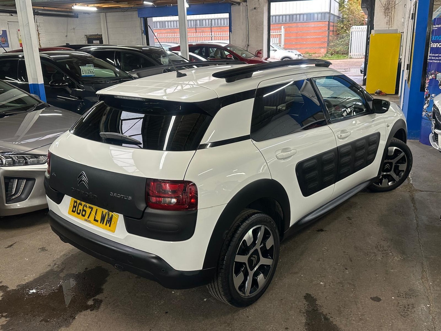 Used Citroen C4 Cactus 2017 for sale - 76425304: Photo 28