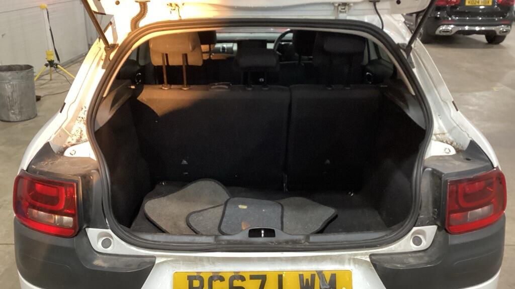 Used Citroen C4 Cactus 2017 for sale - 76425304: Photo 39