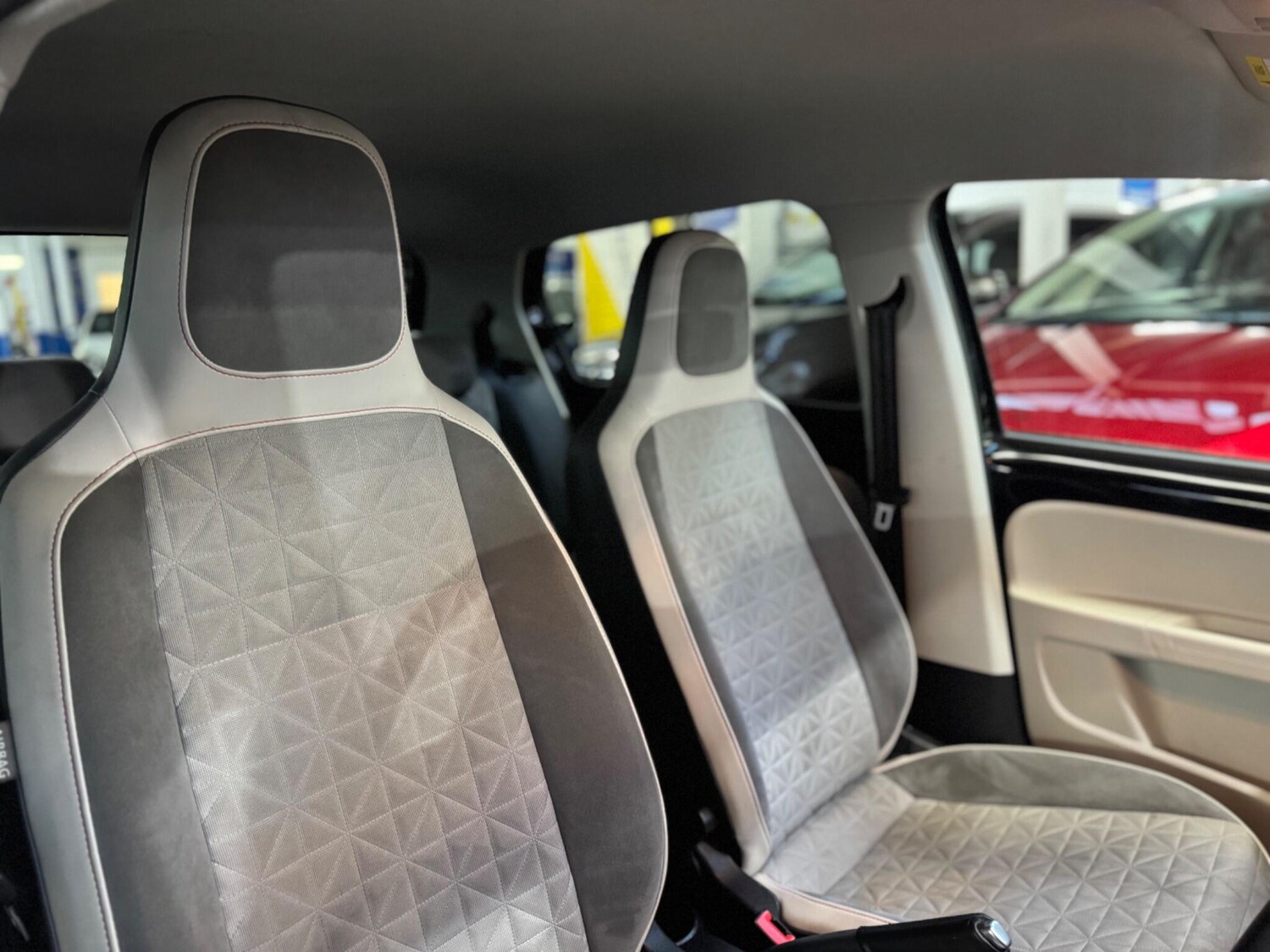 Used Volkswagen up! for sale - 77587139: Photo 24