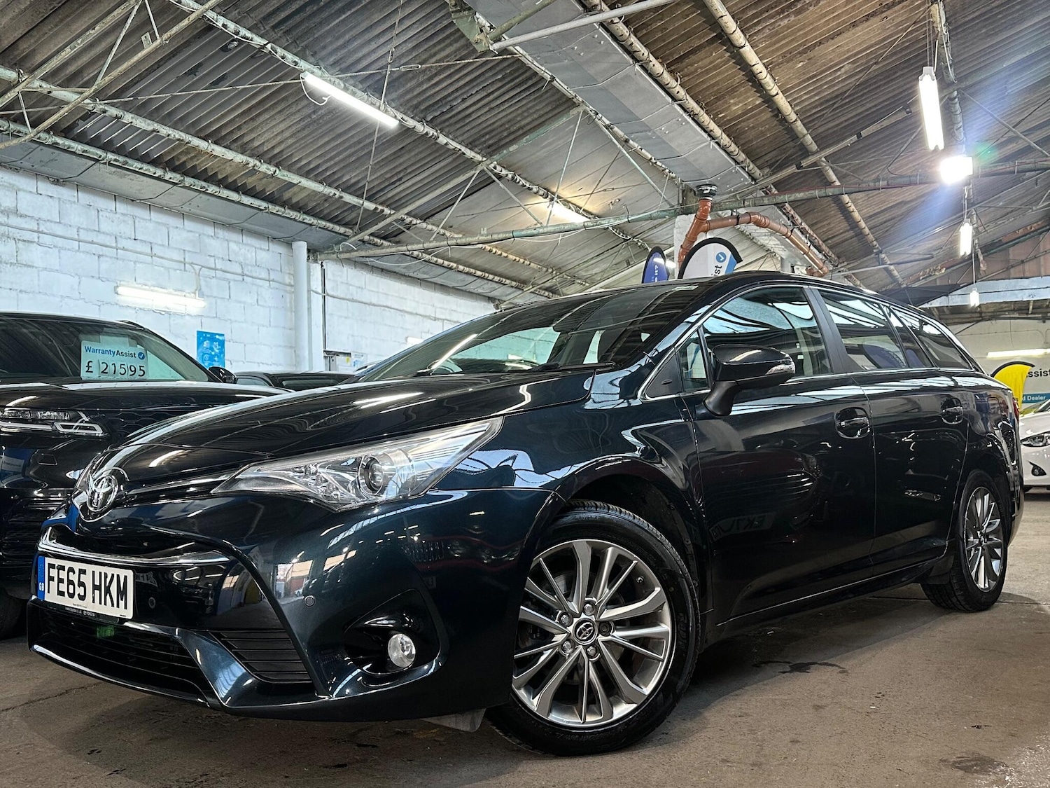 Used Toyota Avensis 2015 for sale - 77050104: Photo 17