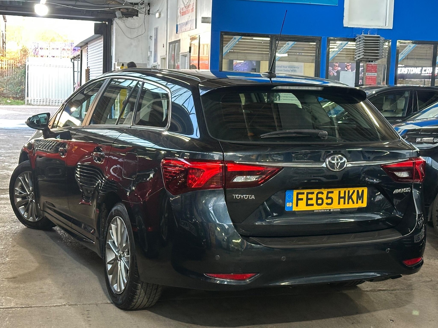 Used Toyota Avensis 2015 for sale - 77050104: Photo 29