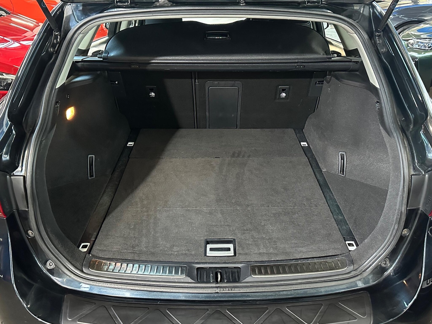 Used Toyota Avensis 2015 for sale - 77050104: Photo 32