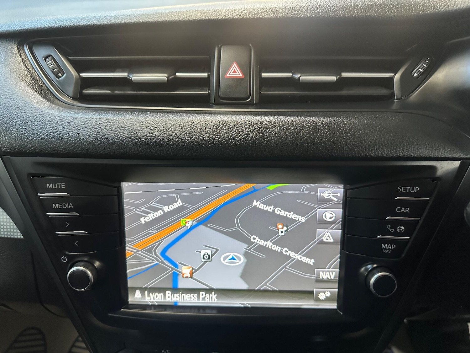 Used Toyota Avensis 2015 for sale - 77050104: Photo 44