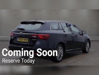 Used Toyota Avensis 2015 for sale - 77050104: Photo