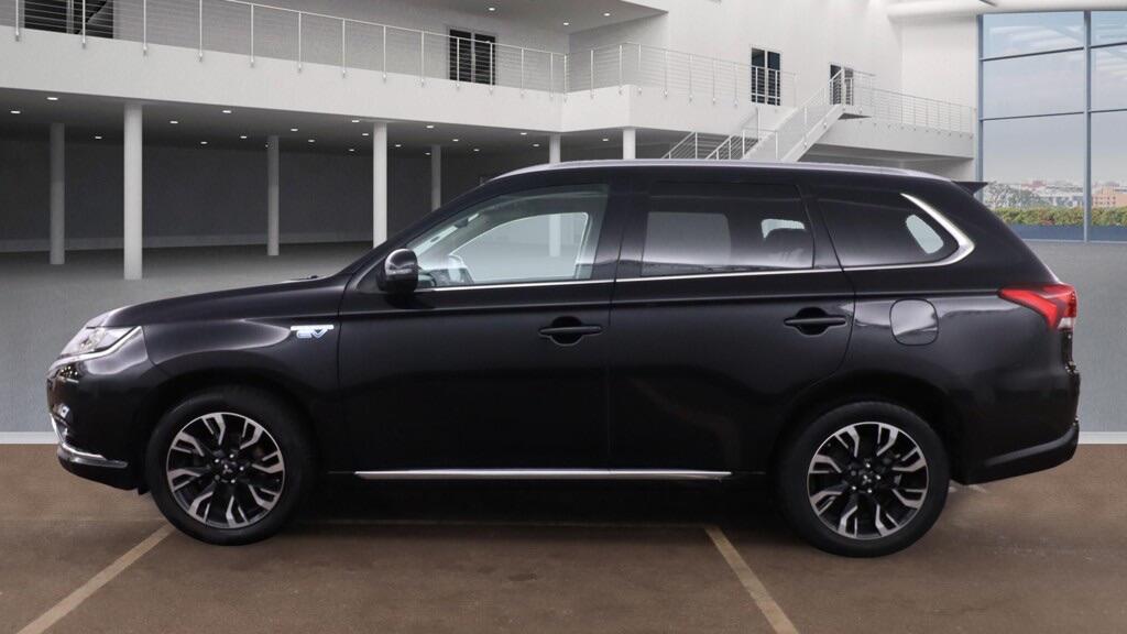 Used Mitsubishi Outlander 2016 for sale - 76538204: Photo 6