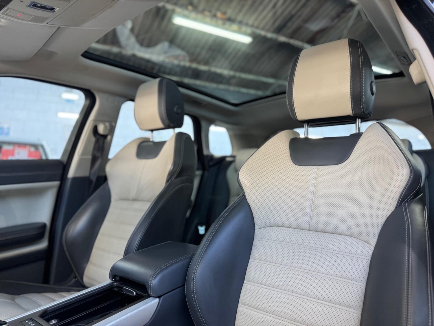 Used Land Rover Range Rover Evoque 2016 for sale - 76138525: Photo 25