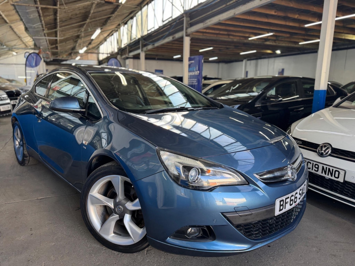 Used Vauxhall Astra GTC for sale - 77684006: Photo 1