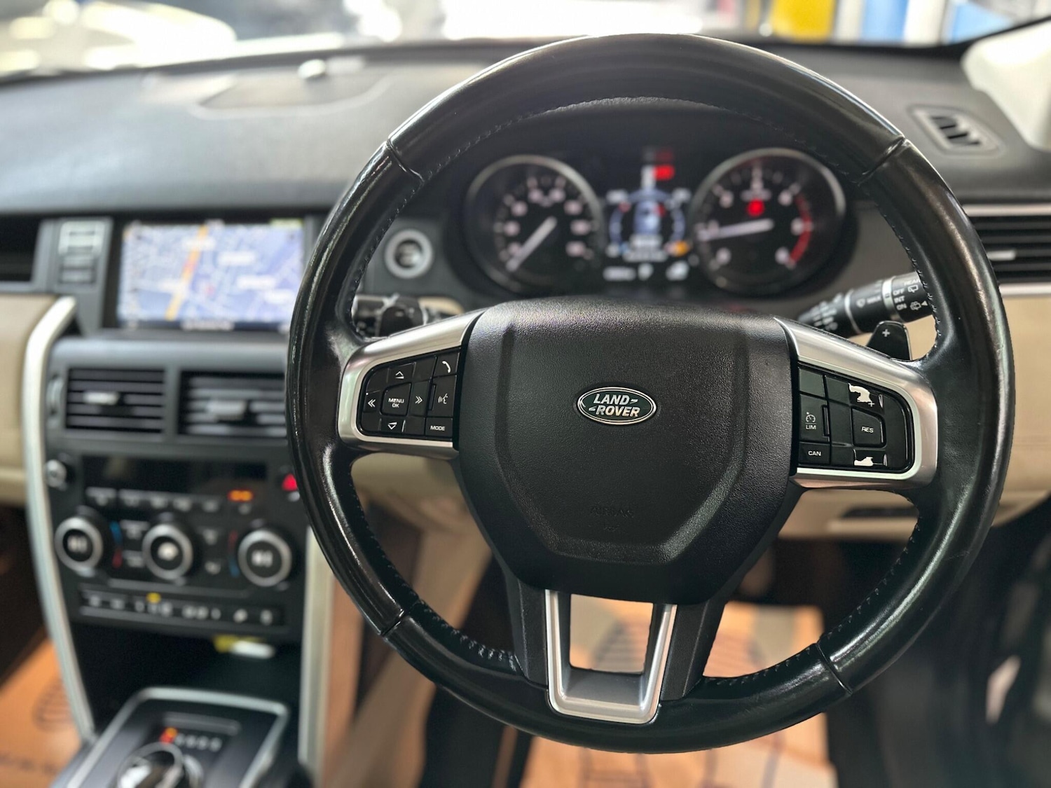 Used Land Rover Discovery Sport 2017 for sale - 77994192: Photo 15