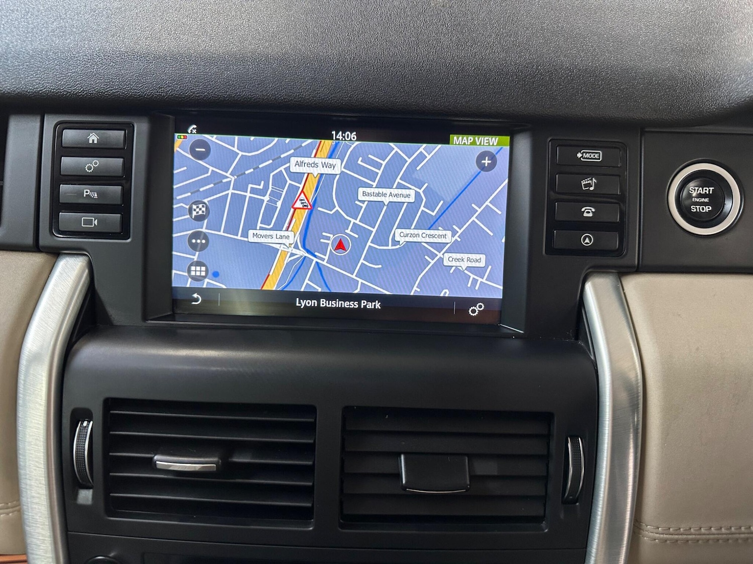 Used Land Rover Discovery Sport 2017 for sale - 77994192: Photo 25