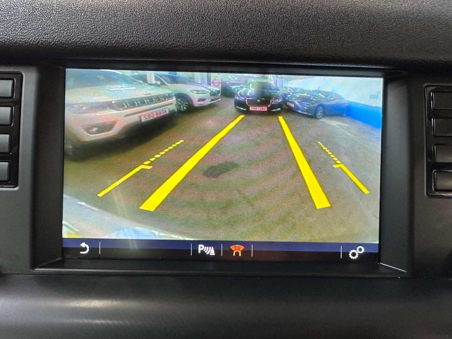 Used Land Rover Discovery Sport 2017 for sale - 77994192: Photo 26