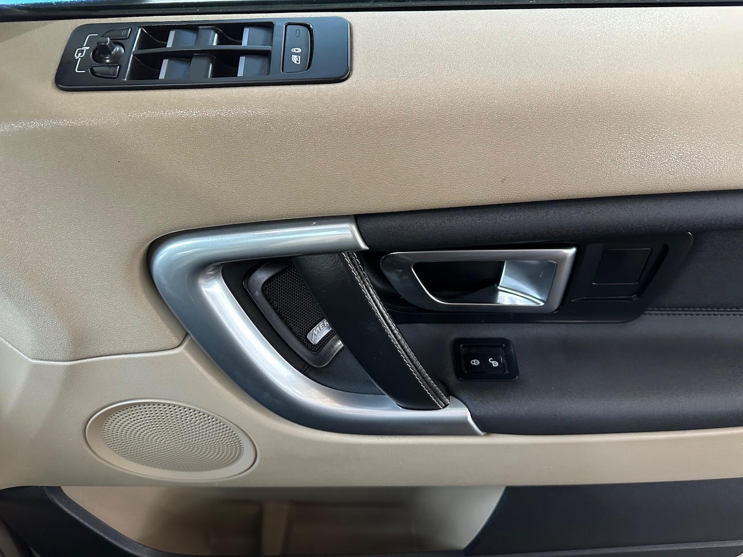 Used Land Rover Discovery Sport 2017 for sale - 77994192: Photo 27