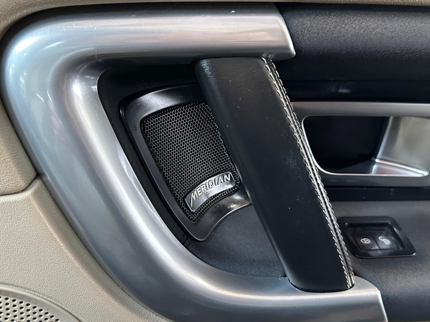 Used Land Rover Discovery Sport 2017 for sale - 77994192: Photo 28