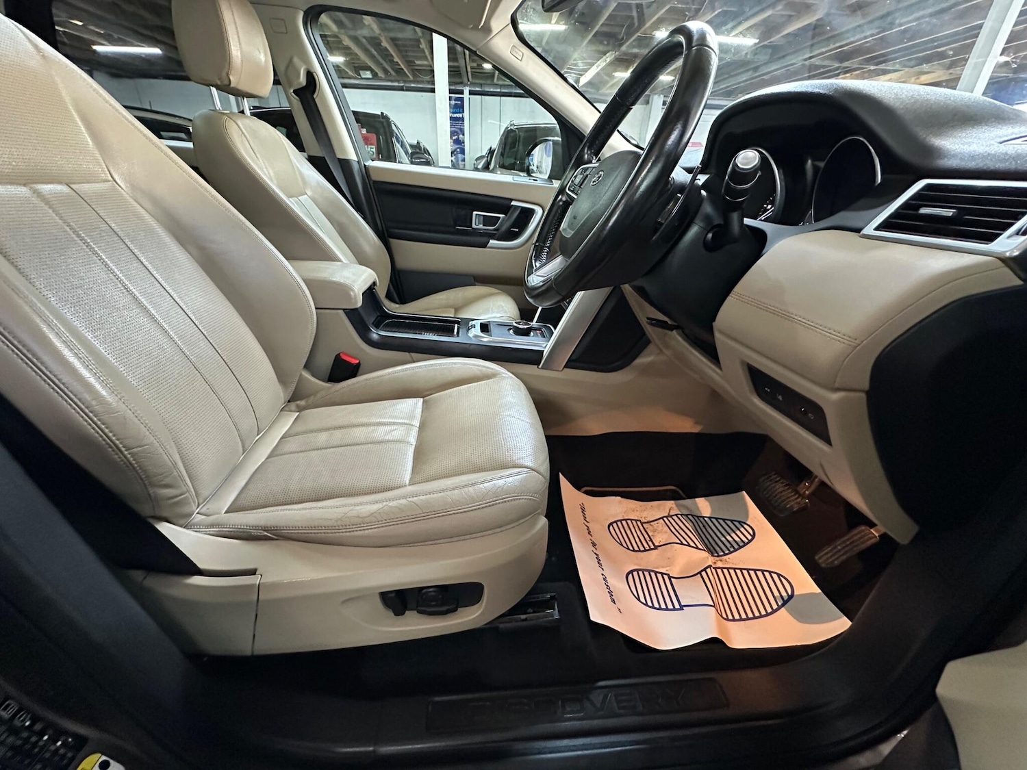 Used Land Rover Discovery Sport 2017 for sale - 77994192: Photo 30