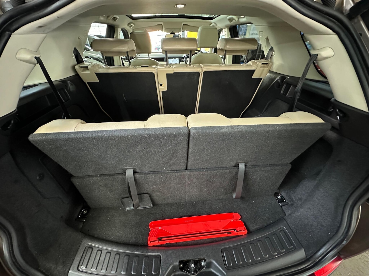 Used Land Rover Discovery Sport 2017 for sale - 77994192: Photo 48