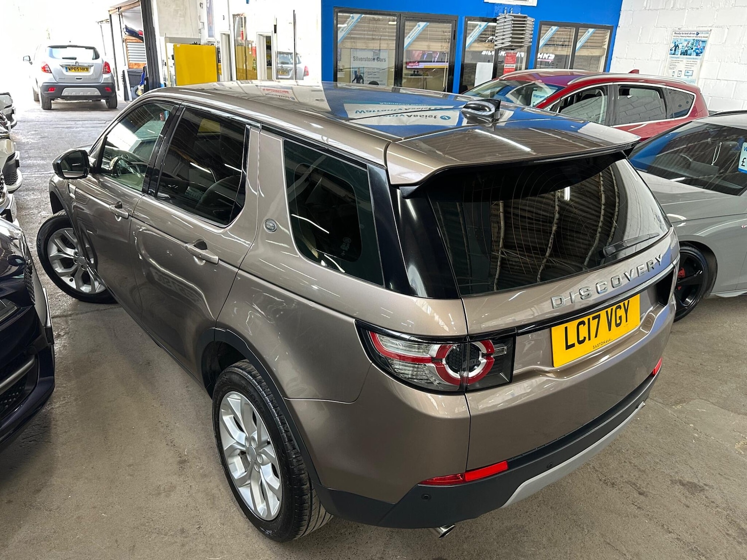 Used Land Rover Discovery Sport 2017 for sale - 77994192: Photo 53