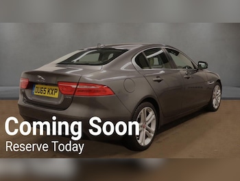 Used Jaguar XE 2015 for sale - 79033735: Photo