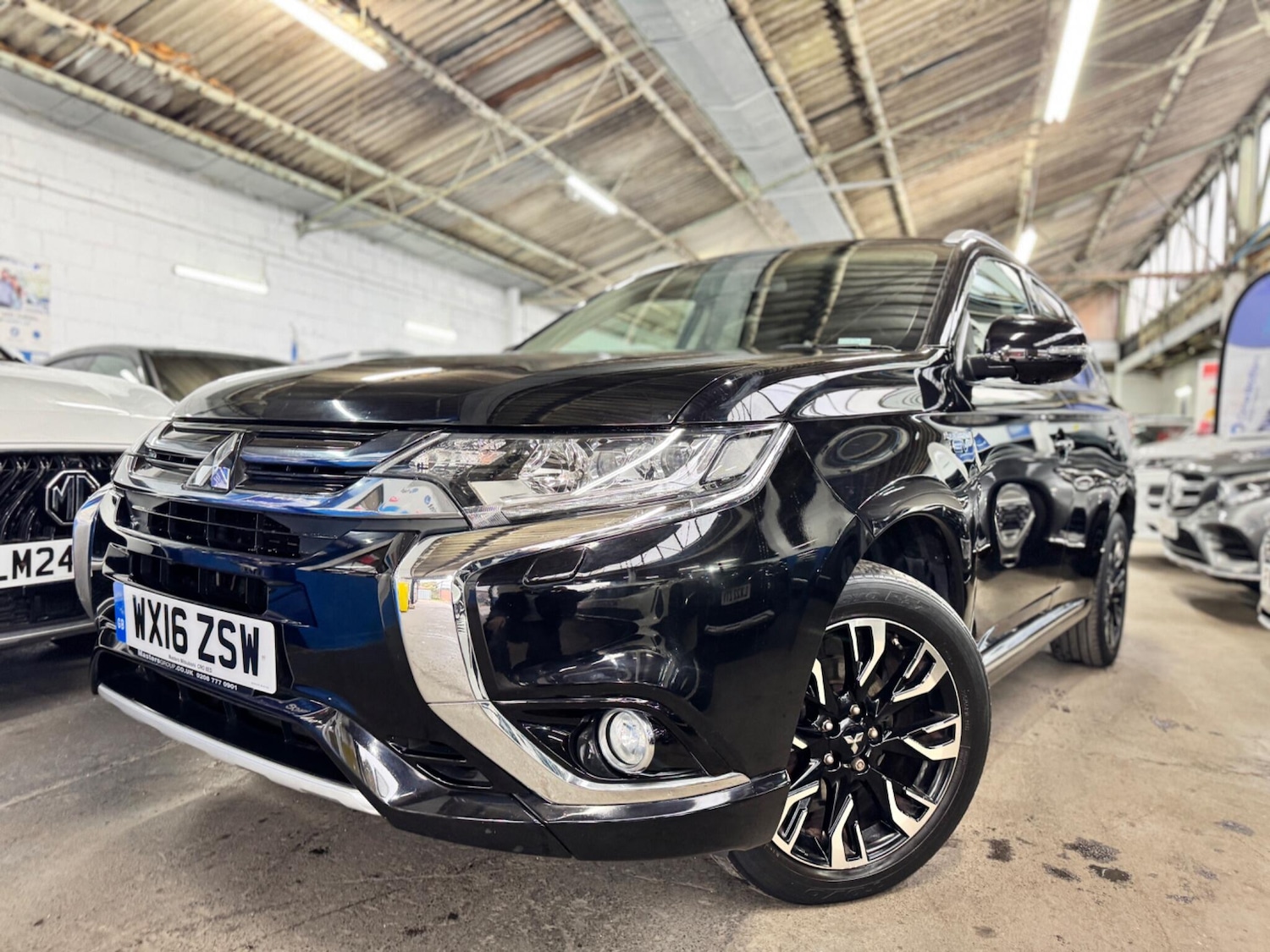 Used Mitsubishi Outlander 2016 for sale - 76371336: Photo 11